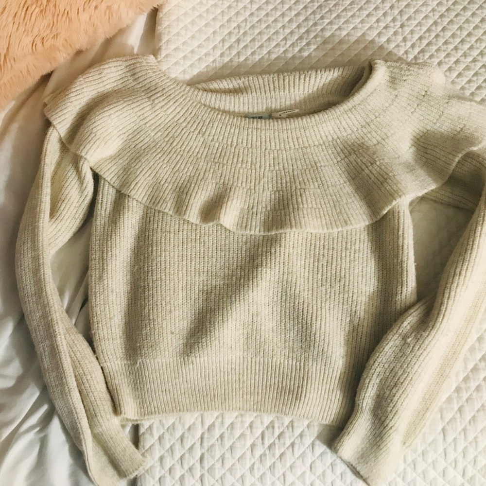 Cropped sweater